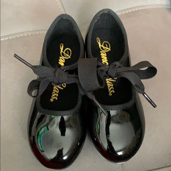 Tap Shoes - Picture 2 of 4